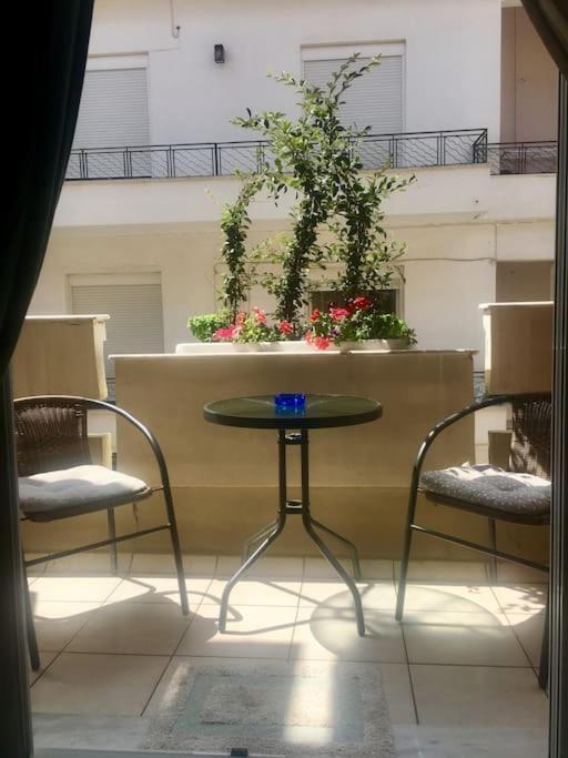 Central Artistic 2-Bedroom Apartment 79Sqm Tripoli Exterior photo