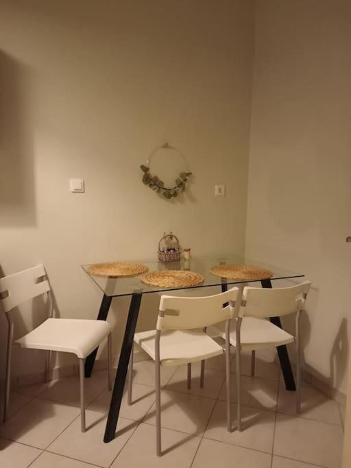 Central Artistic 2-Bedroom Apartment 79Sqm Tripoli Exterior photo