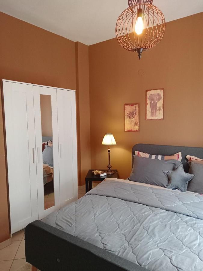 Central Artistic 2-Bedroom Apartment 79Sqm Tripoli Exterior photo